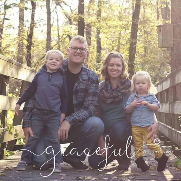 Meet your Posher, Laura - Picture 1 of 1